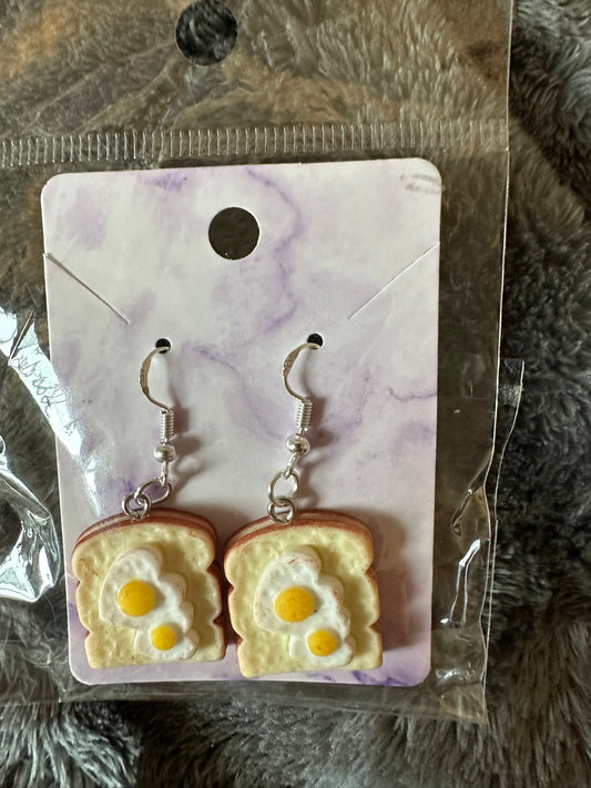 Eggs on toast earrings